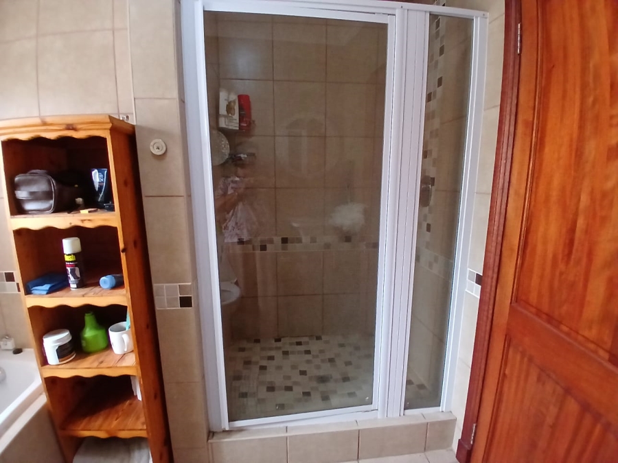 To Let 3 Bedroom Property for Rent in Pentagon Park Free State